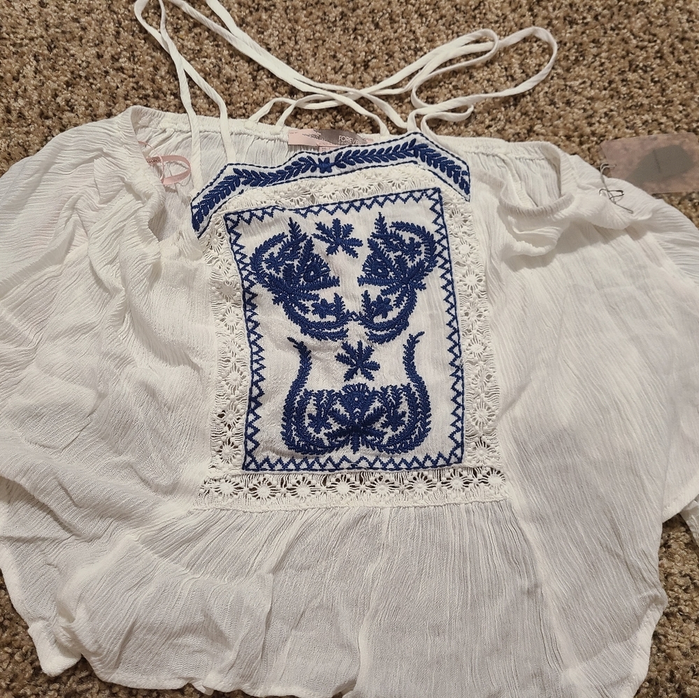 Brand New Forever 21 Aztec Summer top